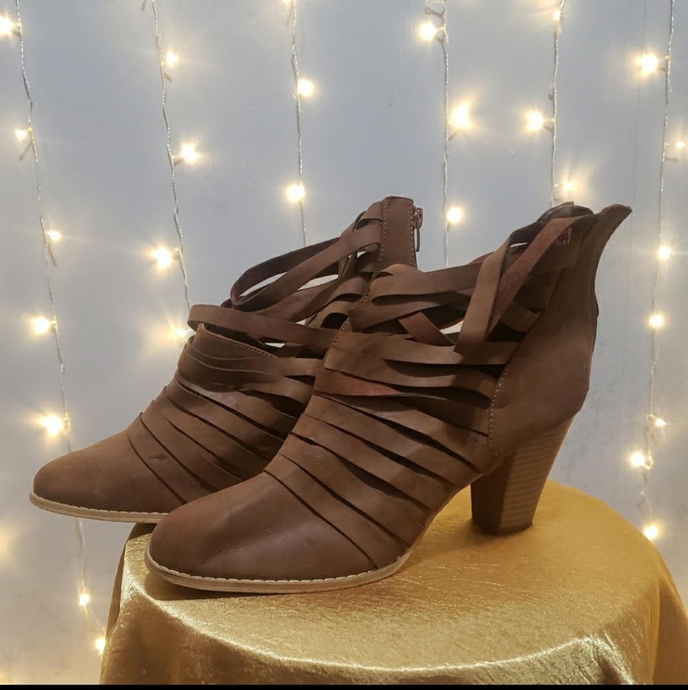 Mi.iM brown heels size 10